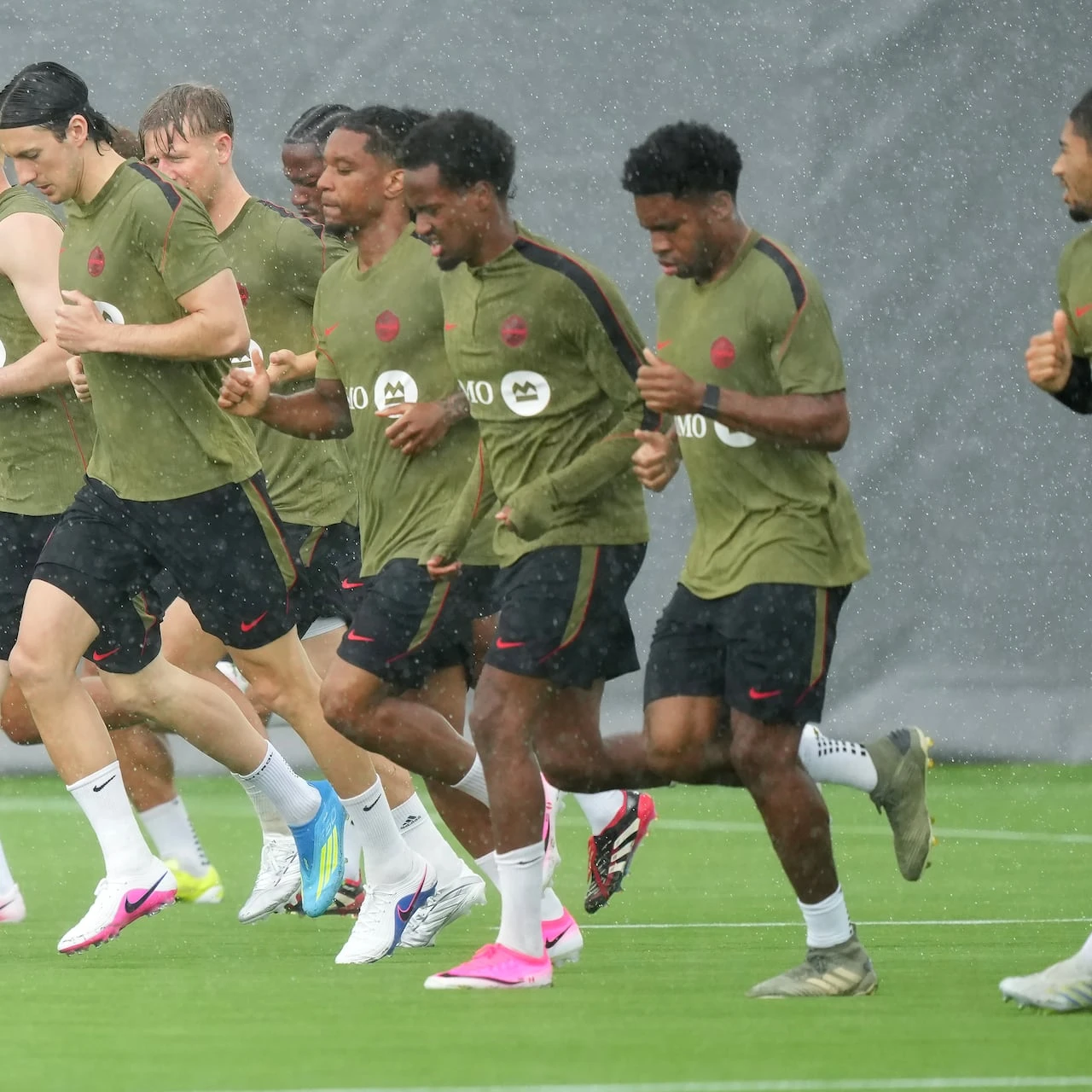 Question of injured Alphonso Davies's participation in World Cup a cloud over Canada's training camp