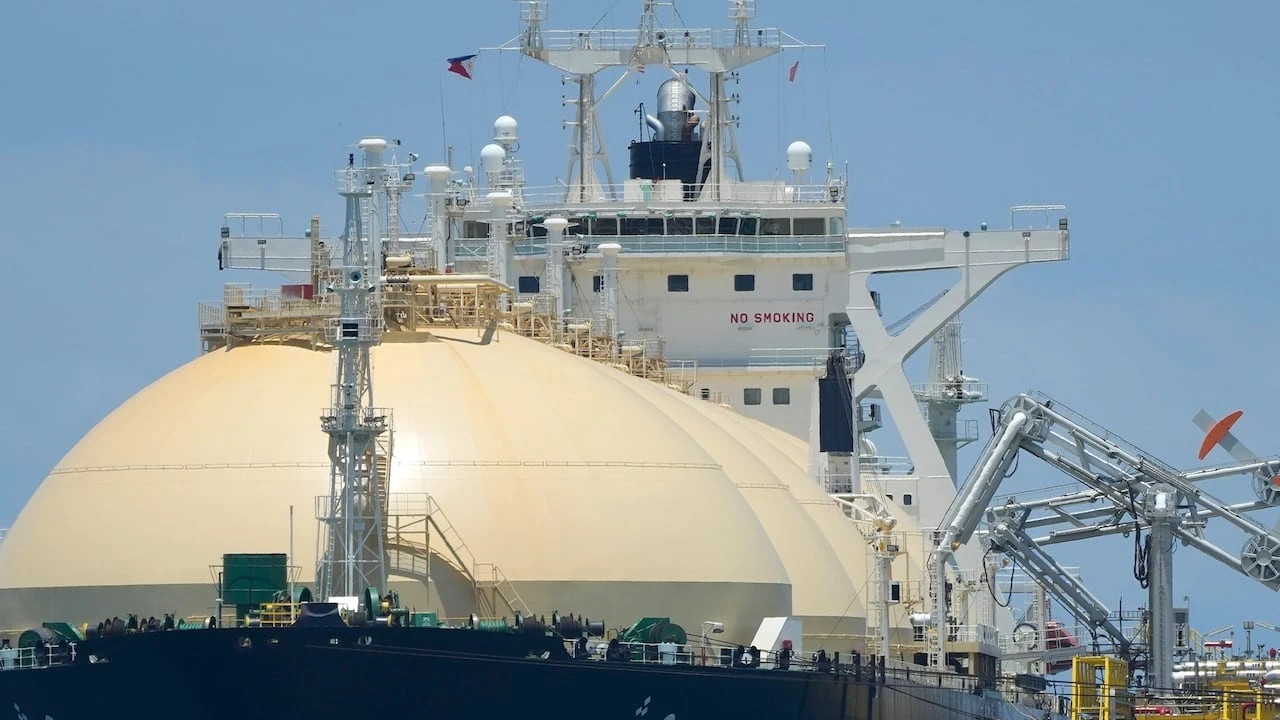 Canada, Germany hail landmark LNG deal, but getting it there will be tough