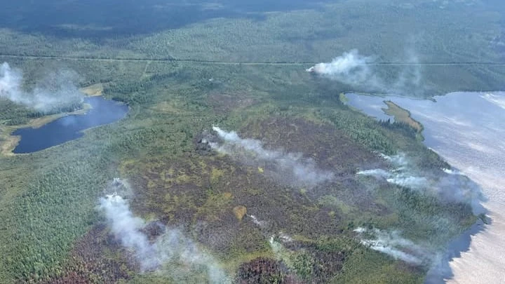 Essential workers evacuate Wrigley, N.W.T., as fire gets closer to town
