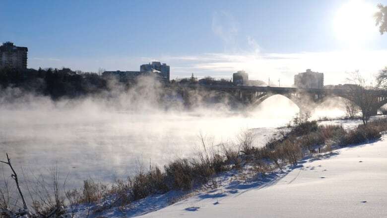 Heavy snow has stopped falling in Saskatchewan but parts of province remain 'extremely cold'