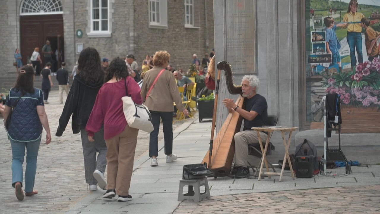 Old Quebec busking rules prompt debate over artistic freedom