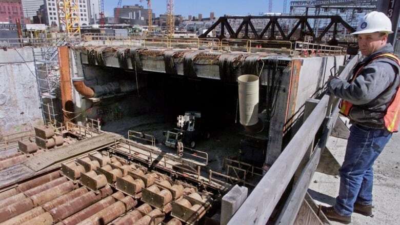 Ontario's 'Big Dig'? What the province can learn from Boston's mega highway project