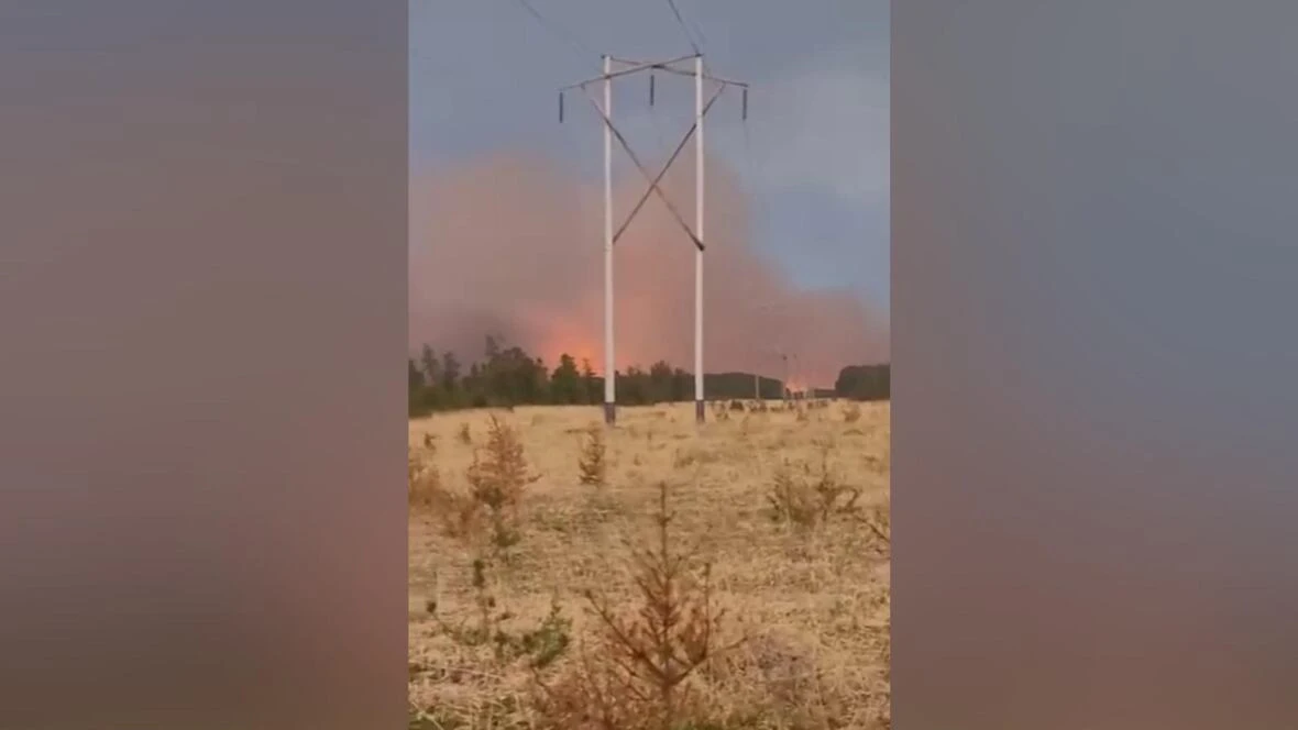 Wildfire evacuees anxious as RM of Piney says return home will take time