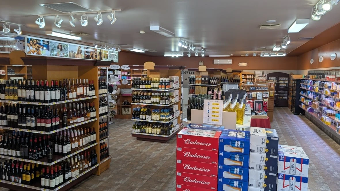 Sault Ste. Marie Duty Free owner laments near 40% drop in revenue, blames 'tariff war'