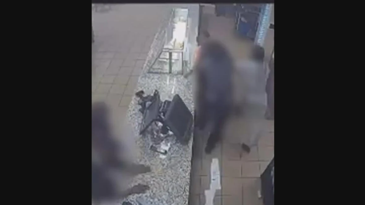 2 teen girls arrested Oshawa swarming attack, police say hate so far not believed to be factor