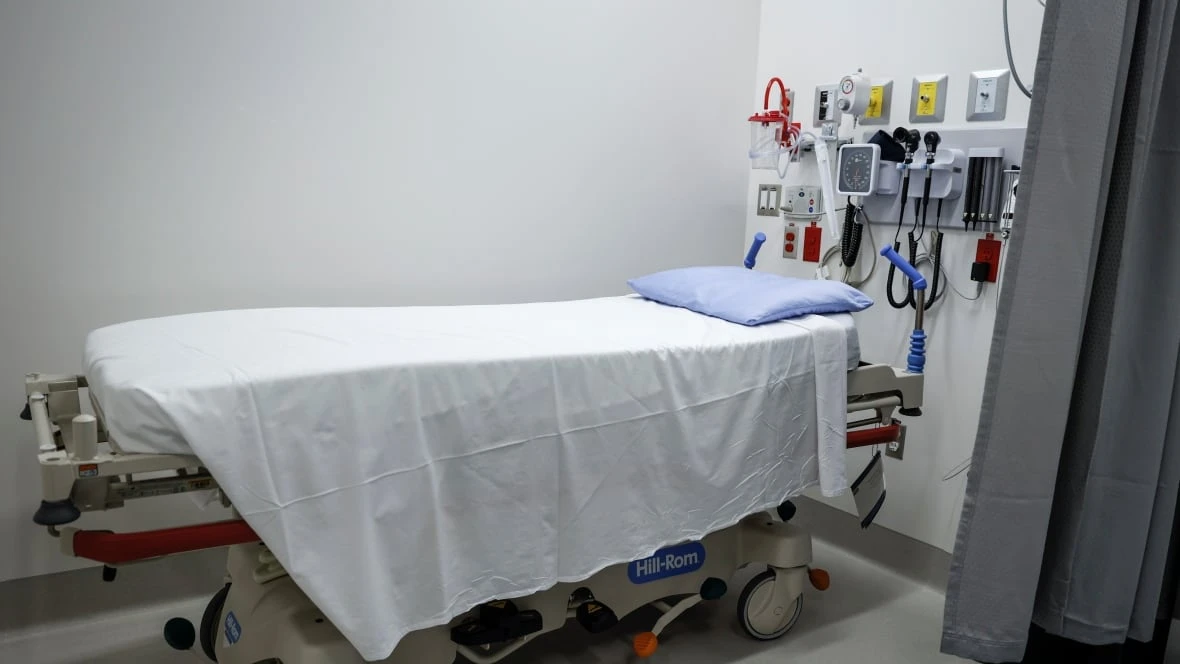 Ontario doctors don't get paid when they treat uninsured patients. Here's how that might change