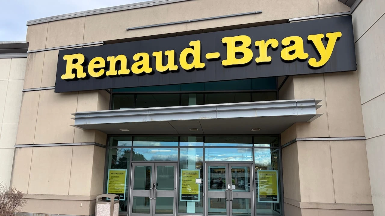 Second Renaud-Bray location in Quebec City has permanently shut down during strike, union says