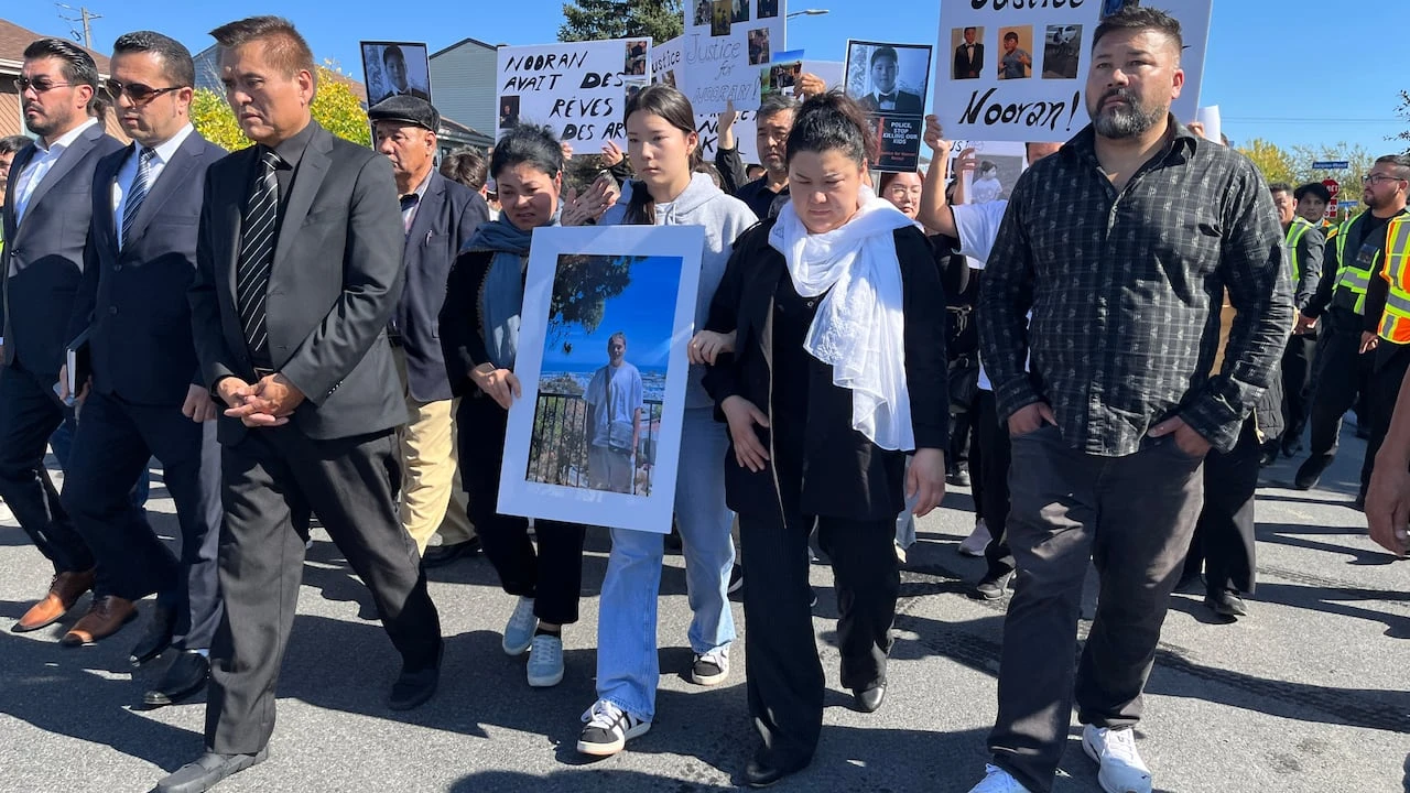 Hundreds march in memory of Nooran Rezayi