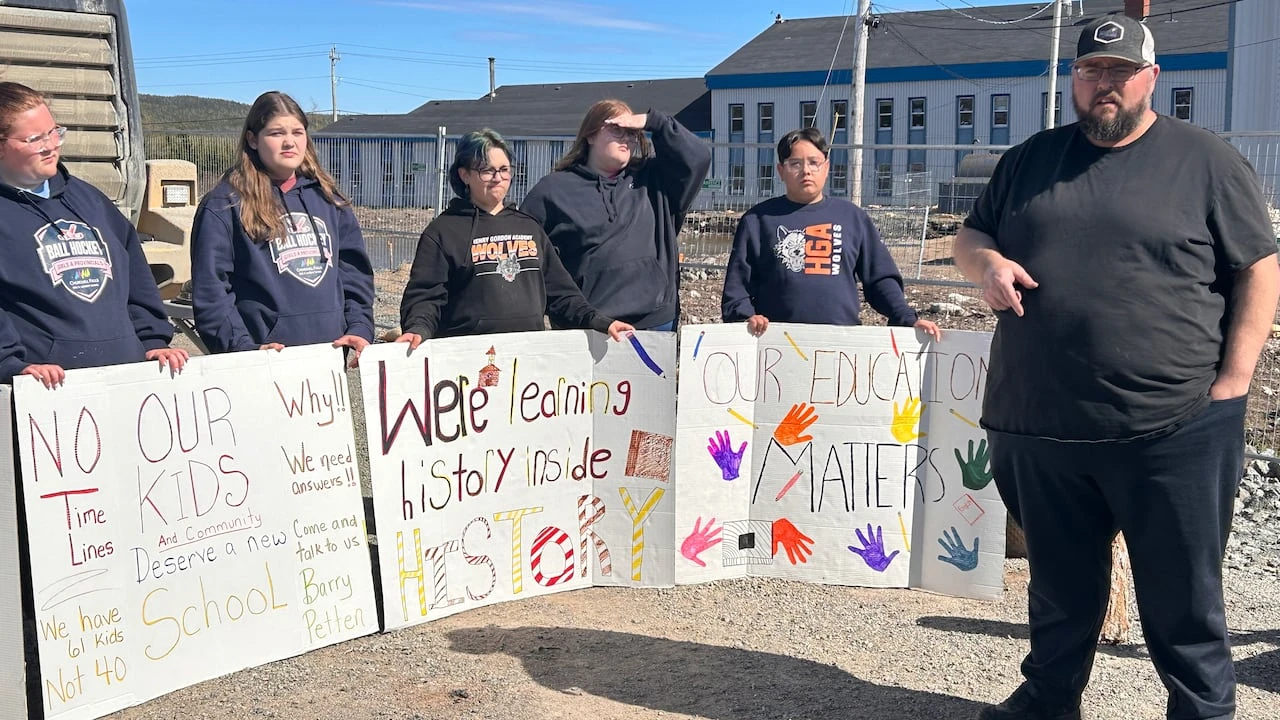 ‘Took away a dream’: Cartwright community rallies against cancelled new school