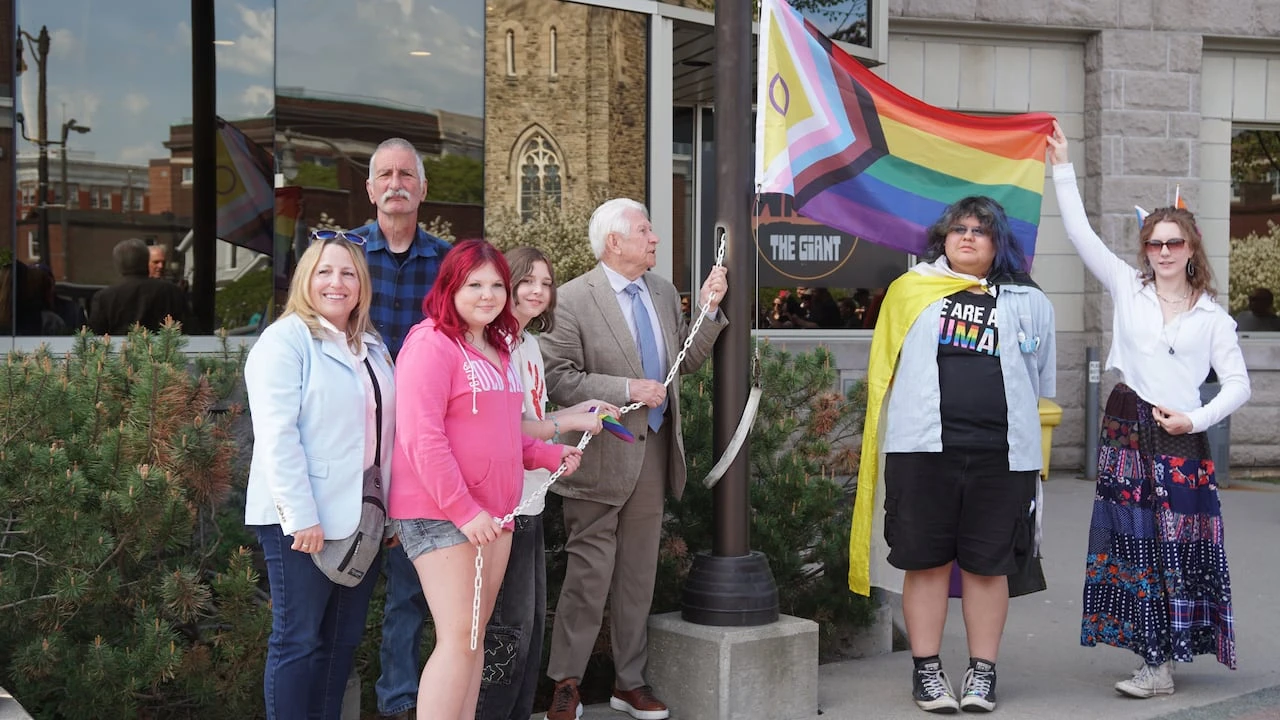 City Hall raises Two-Spirit and Pride flags in Thunder Bay, Ont.