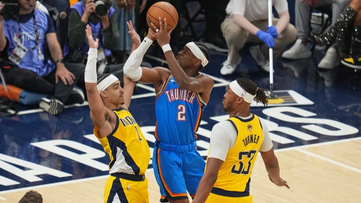 Hamilton's Gilgeous-Alexander goes wild in 4th, Thunder rally to top Pacers and tie NBA Finals