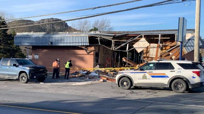 3 more people charged in connection to Holyrood backhoe bank robbery