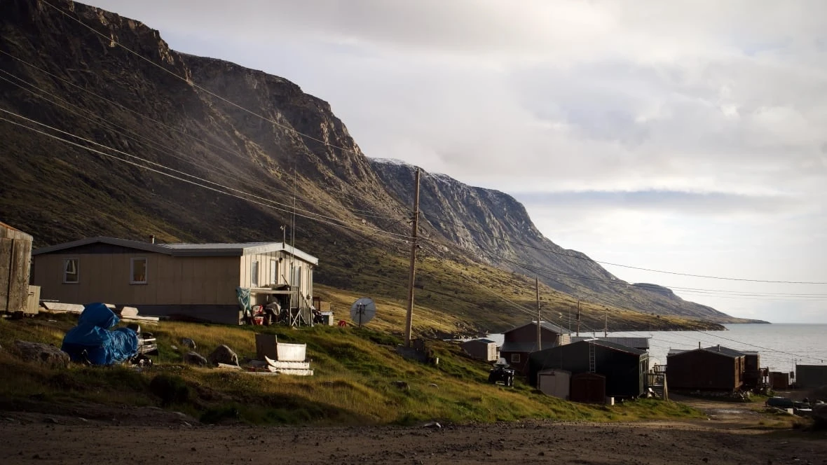 Pangnirtung, Nunavut, declares state of emergency over loss of water service