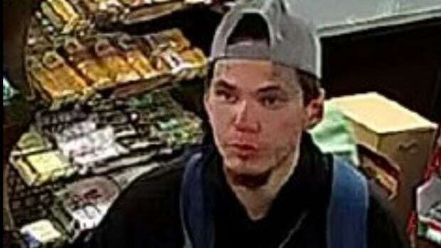 Manhunt underway for 2nd suspect in deadly Calgary-area carjacking