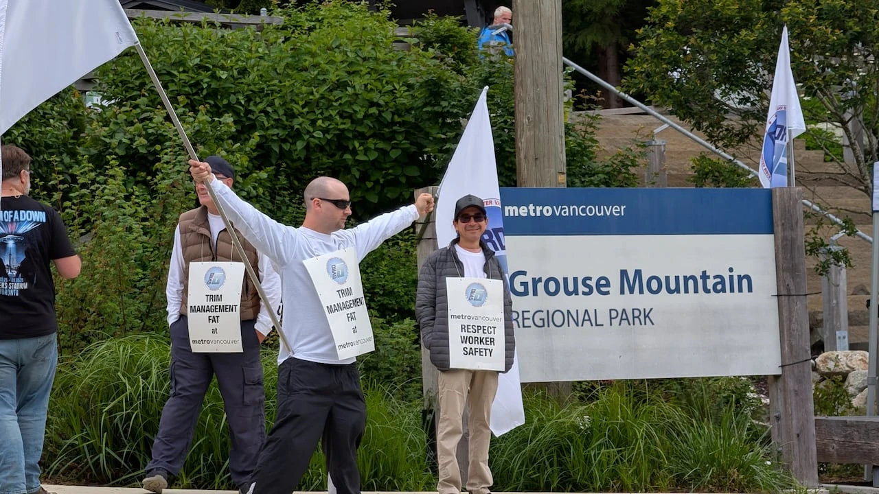 Full-blown strike on pause as Metro Vancouver workers see 'significant movement' on negotiations