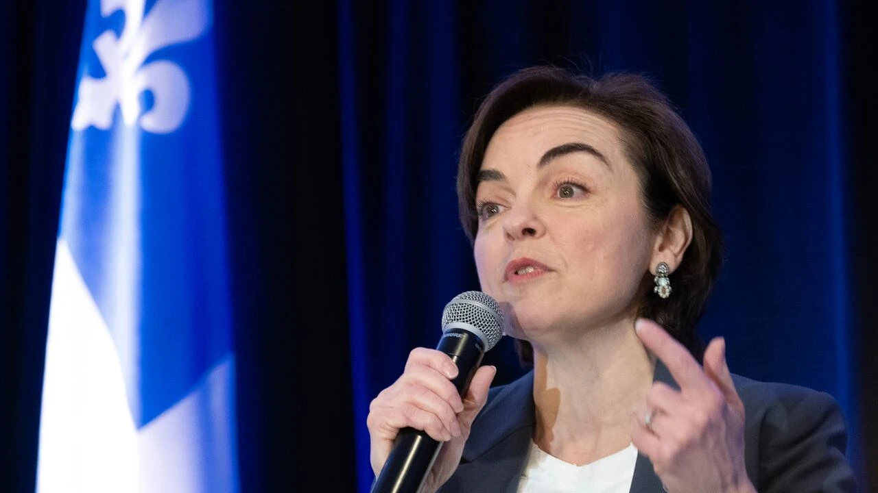 Premier Fréchette to renew notwithstanding clause on Quebec's language law