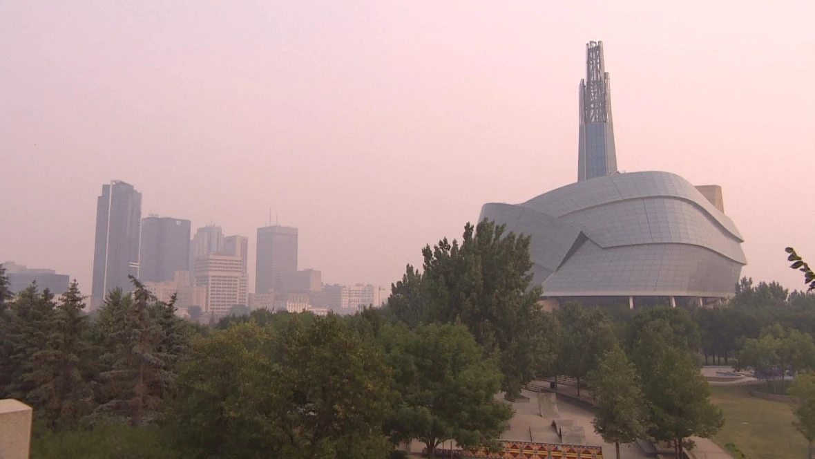 Wildfire smoke forces cancellation of sports events, Rainbow Stage matinee in Winnipeg