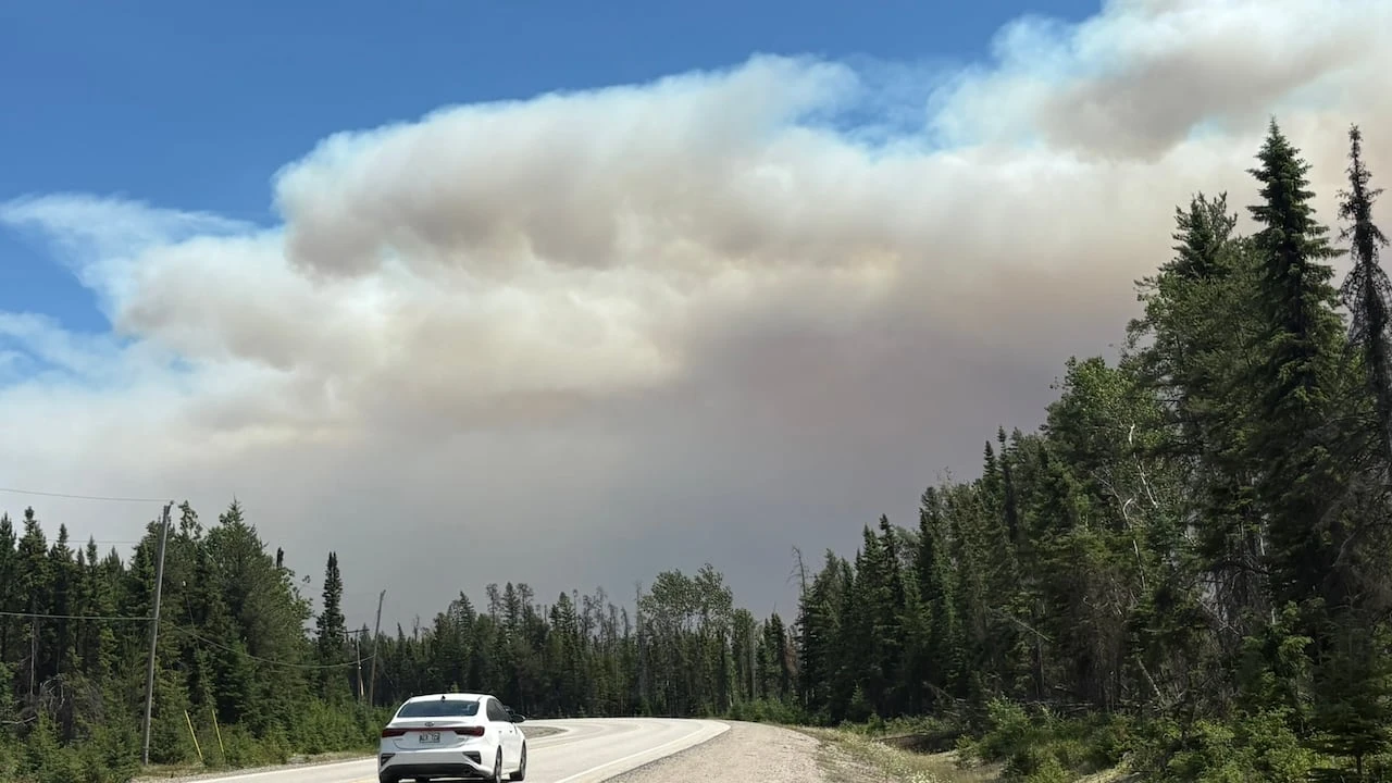 Wildfires cause multiple evacuations in northwestern Ontario during extreme heat