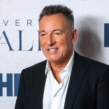 Springsteen on Broadway theatre backtracks on refusing entry to AstraZeneca recipients