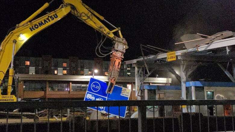 New era as toll booths come down on Angus L. Macdonald Bridge