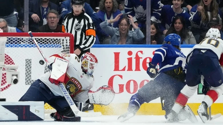 Nylander powers Leafs over Panthers in Game 1 as Toronto loses Stolarz to injury