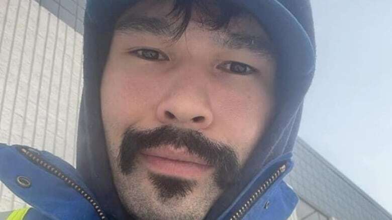 Inuvik RCMP distribute photos of snowmobile as efforts continue to find missing man