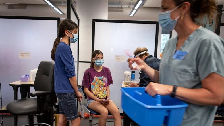Youth in Ontario living in Delta variant hot spots can move up 2nd vaccine doses