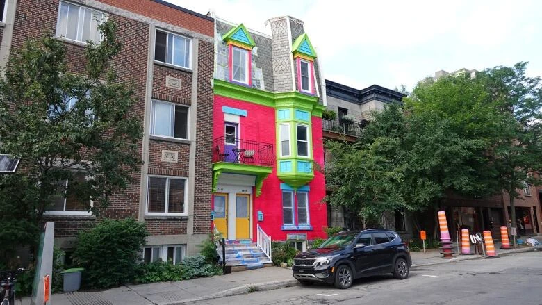 House painted in neon colours for a Koodo ad violates rules, says City of Montreal