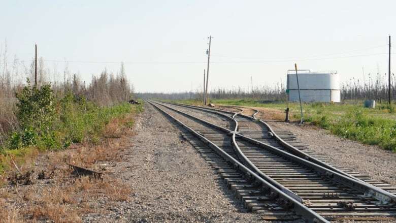 CN Rail plans to officially end rail service from Enterprise to Hay River, N.W.T.