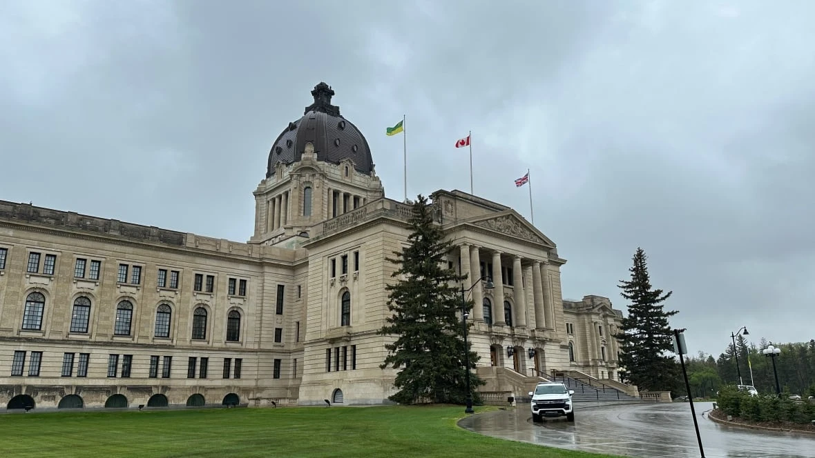 Saskatchewan gets immigration increase, but shortages remain