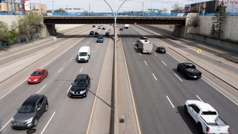 A third of drivers on Edmonton roads are 'free riders' from other communities, report says