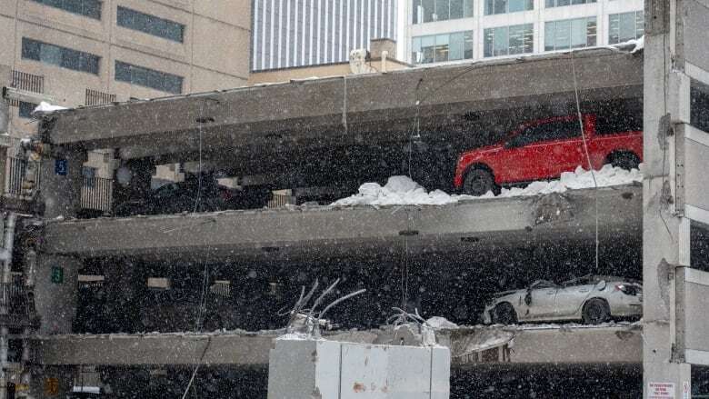 Vehicles could be trapped for weeks after Ottawa parking garage collapse