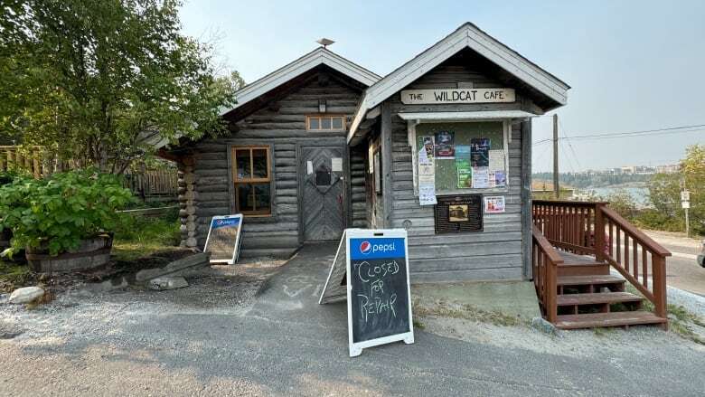 Yellowknife's Wildcat Cafe closed for repairs after fire