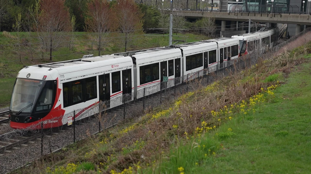 Double-car train service returning to Line 1 on June 8, says OC Transpo