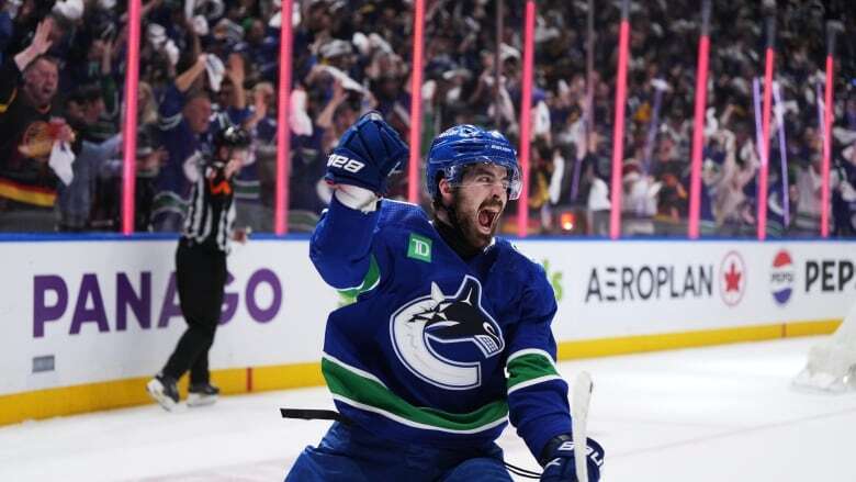 Vancouver Canucks pull off wild comeback win over Edmonton Oilers to take Game 1