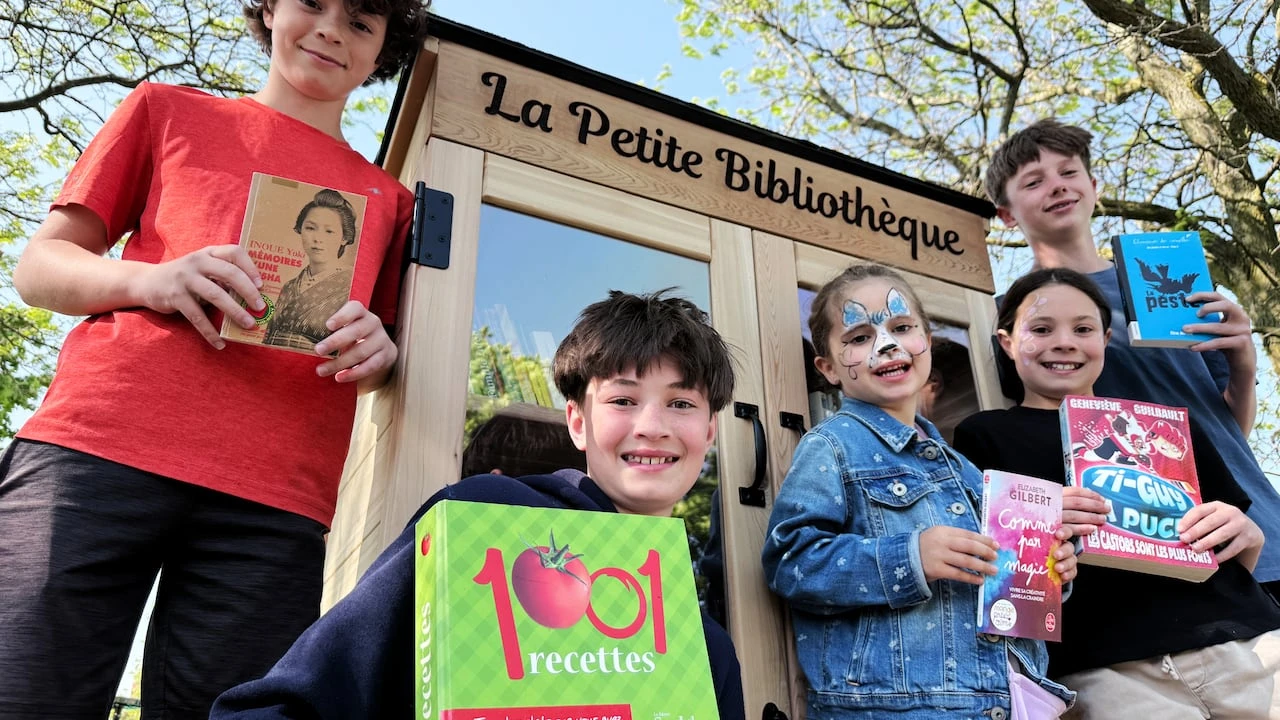 Take a look inside Kitchener's 1st French little library