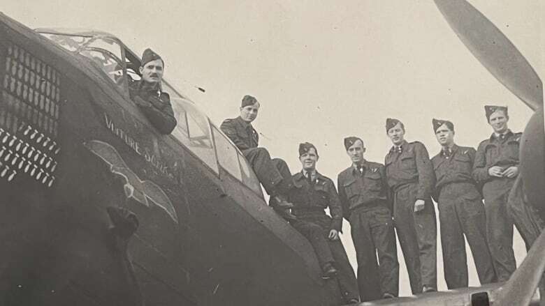 Winnipeg WW II pilot sacrificed self so crew could parachute to safety from doomed bomber