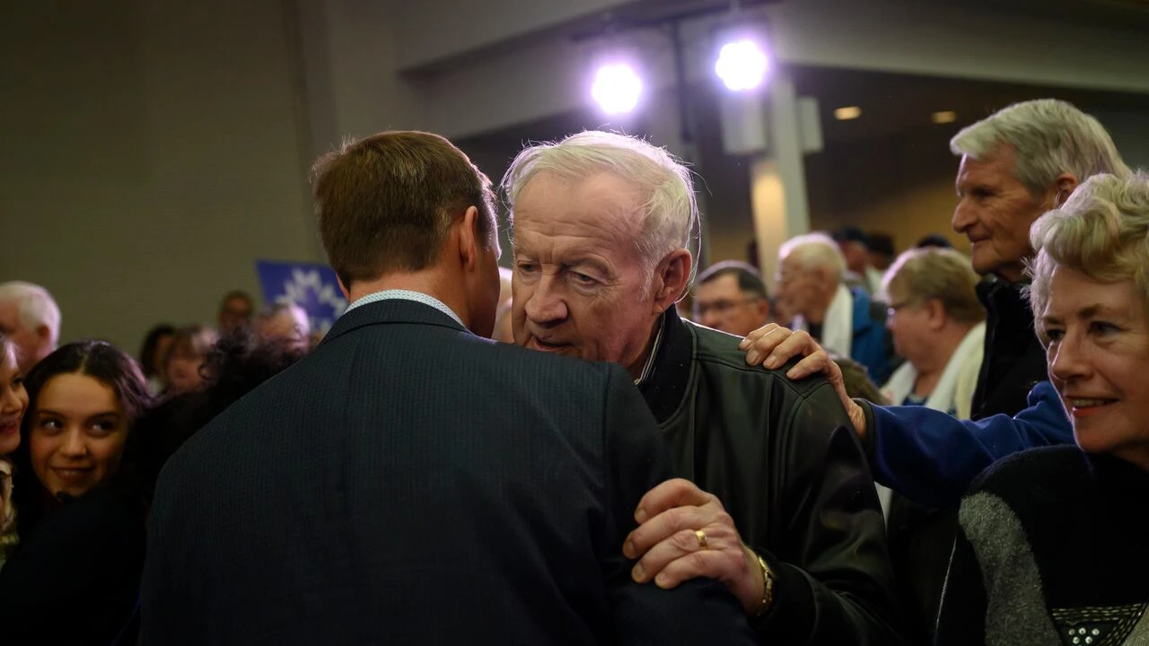 Elmer MacKay, longtime former N.S. Progressive Conservative MP, dies