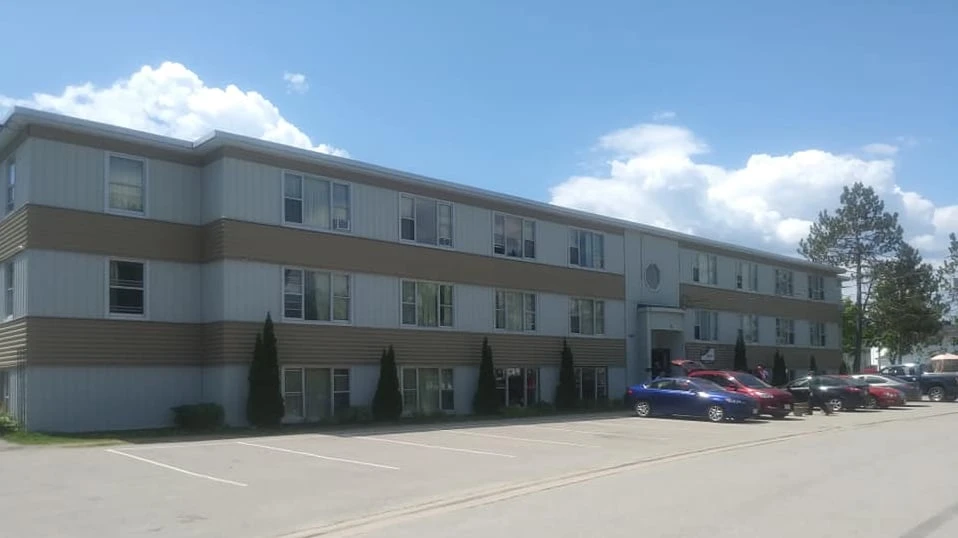 Safety hazards force closure of Miramichi apartment building