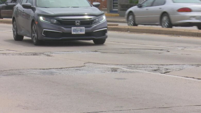 Work begins to reconstruct 'worst road' Lauzon Parkway