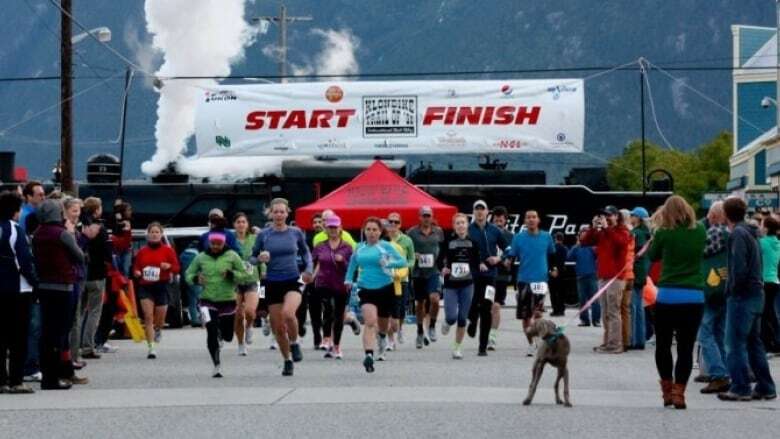 Yukon's Klondike Road Relay race shortened after highway collision