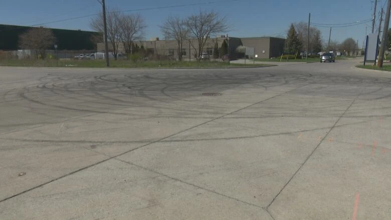 Police charge one driver, looking for another, in weekend stunt driving incident