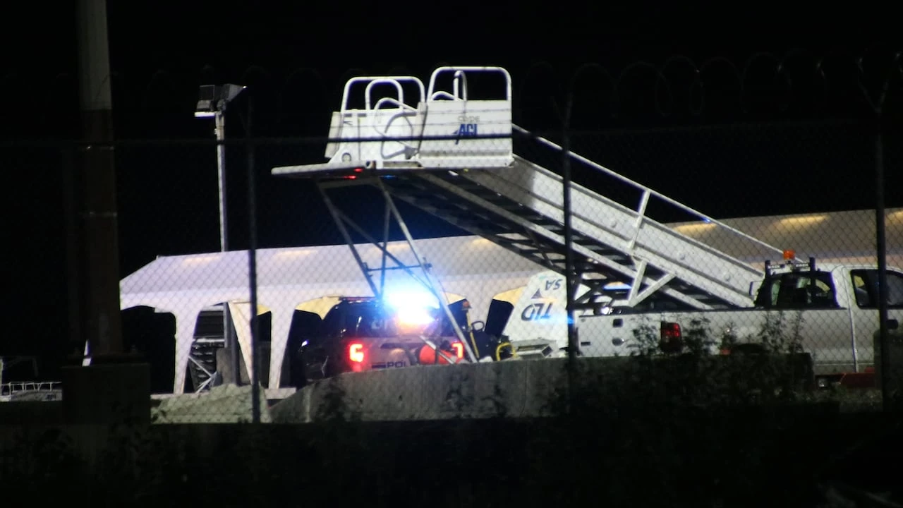 Person in custody after accessing aircraft without authorization at YVR: police