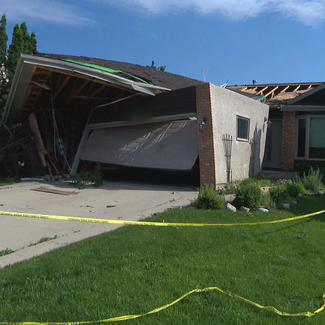 Roofs ripped off, homes damaged after storm hits Winnipeg