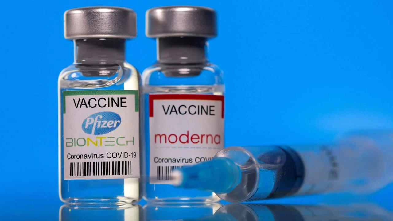 Mixing Moderna, Pfizer fuels hesitancy over 2nd dose