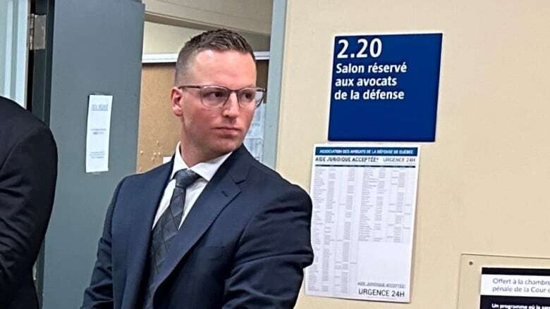 Police officer found not guilty of assault during 2021 arrest in Quebec City bar