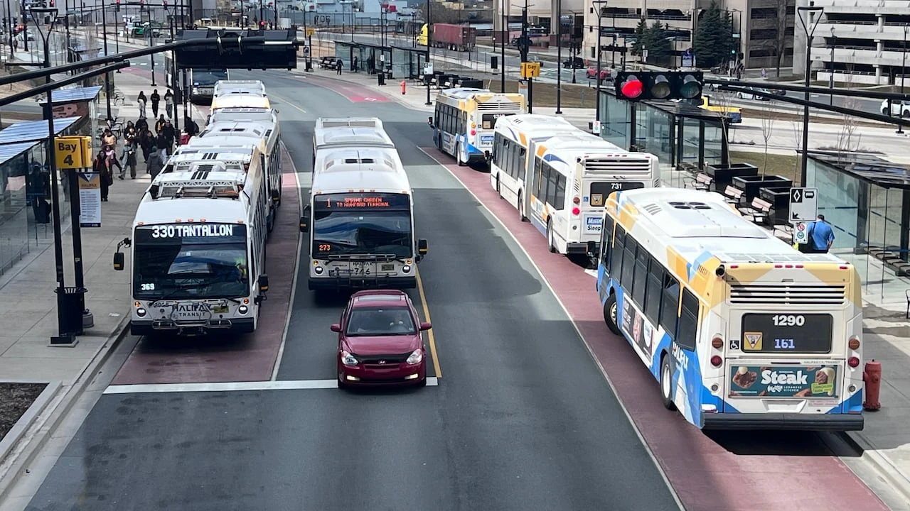 Halifax councillors 'embarrassed' that tap-to-pay transit delayed until December