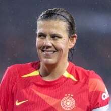 Canadian soccer great Christine Sinclair's pro career ends as Portland Thorns eliminated from NWSL playoffs