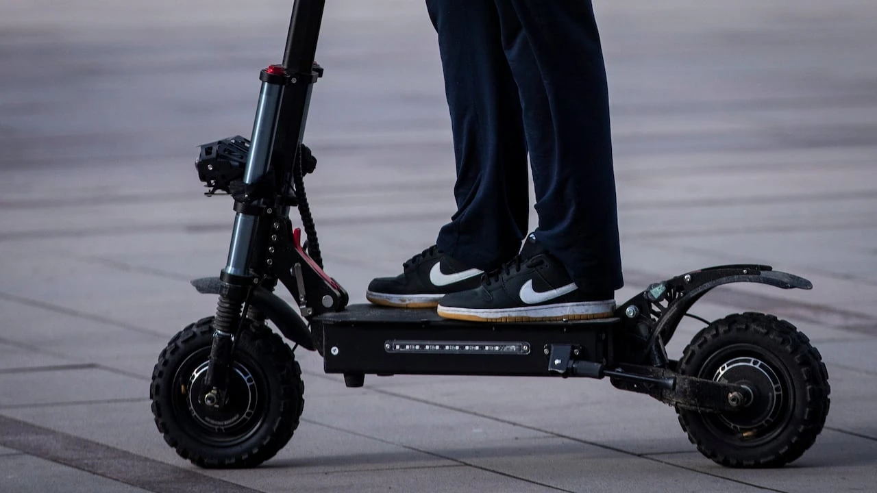 City politicians support e-scooter pilot project extension, new fines to improve safety