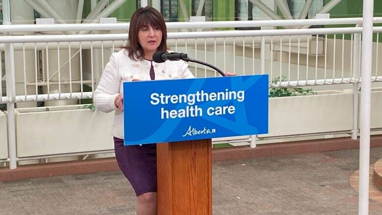 Alberta hitting pause on South Edmonton Hospital, health minister says